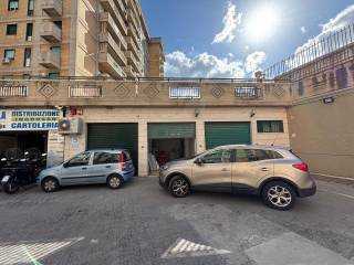 Garage in vendita a palermo via buonriposo, 62