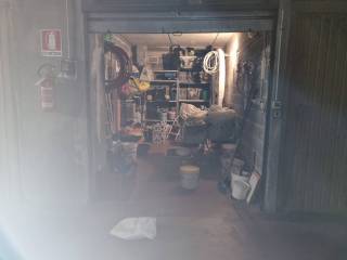 Garage in vendita a genova viale villa gavotti, 39