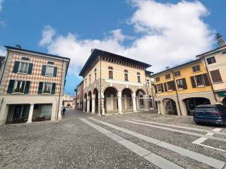 Negozio in affitto a orzinuovi piazza vittorio emanuele ii, 2