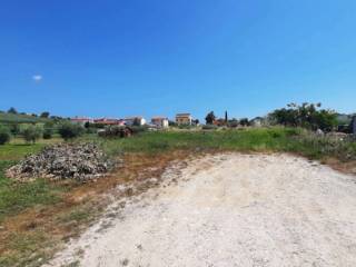 Terreno residenziale all'asta a monte urano contrada fonte murata