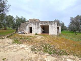 Colonica in vendita a ceglie messapica contrada palagogna