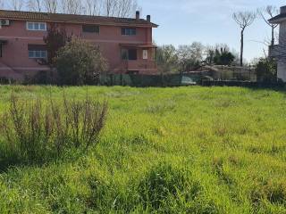 Terreno agricolo in vendita a roma via laces