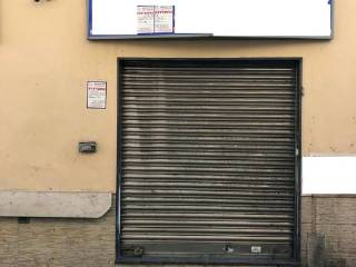 Negozio in affitto a giugliano in campania corso campano