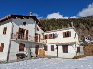 Appartamento in vendita a chiesa in valmalenco valascia