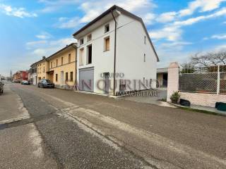 Casa indipendente in vendita a casalmaggiore via stefano canzio, 44