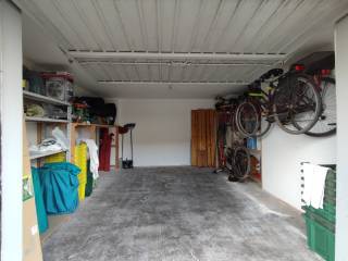 Garage in vendita a follonica 