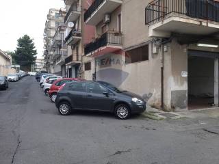 Garage in vendita a catania via giambattista pensabene, 17