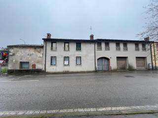 Casa indipendente in in vendita da privato a ostiglia via lodovico verrara, 74