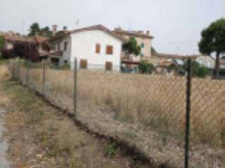 Terreno agricolo all'asta a monte porzio via piave