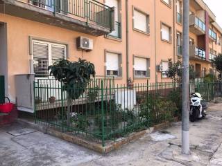 Appartamento in vendita a capaci piazzetta arciprete monteleone