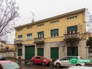 Negozio in affitto a busto arsizio via caprera, 9