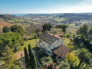 Casale in vendita a potenza picena contrada altavilla