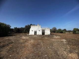 Terreno agricolo in vendita a carovigno contrada ferro rosso