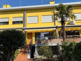 Villa a schiera in vendita a lignano sabbiadoro via treppo, 24