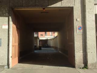 Garage in affitto a torino via federico paolini, 8