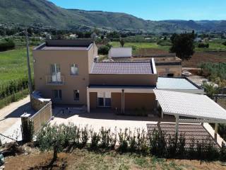 Villa in vendita a castellammare del golfo contrada acqua la vite