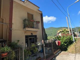 Villa in vendita a monteforte irpino via gaudi