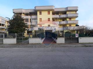 Appartamento in vendita a comacchio viale europa, 6