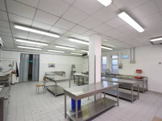 Laboratorio in vendita a piacenza 