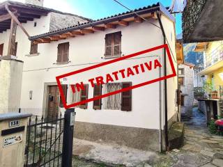 Casa indipendente in vendita a chiavenna via campedello, 122