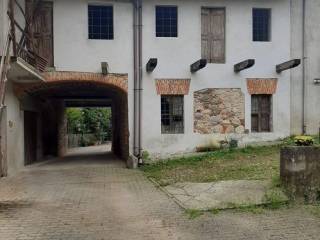 Casa indipendente in vendita a cavaglio d'agogna via garibaldi 17