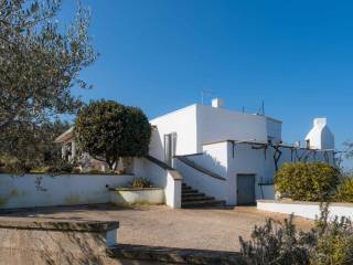 Villa bifamiliare in vendita a ostuni contrada san giovanni