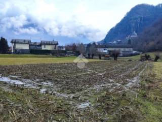 Terreno residenziale in vendita a forcola via sp16