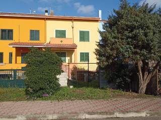 Villa a schiera in vendita a portoscuso via umbria, 97