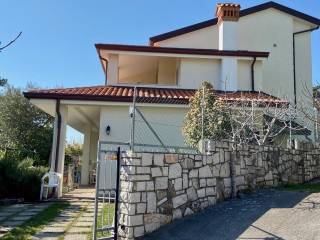 Villa a schiera in vendita a duino aurisina frazione sistiana, 56/e7