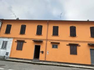 Casa indipendente all'asta a cozzo via maestra, 17