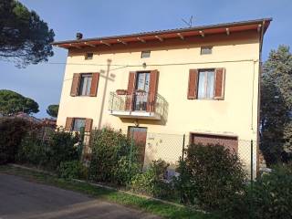 Casa indipendente in vendita a castiglione del lago via anguillara