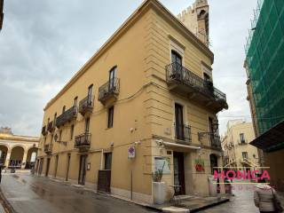 Appartamento in affitto a trapani via giuseppe garibaldi, 3