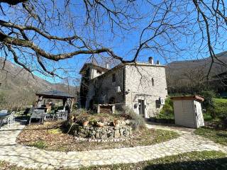 Villa in vendita ad arrone vocabolo vigna della campella, 16