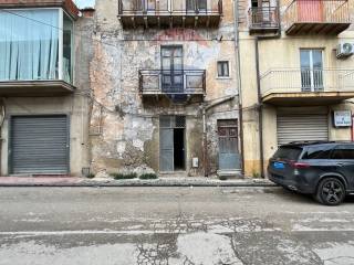 Casa indipendente in vendita a favara via vittorio emanuele, 233