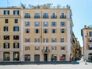 Negozio in affitto a roma via della vite