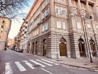 Posto auto in vendita a trieste 