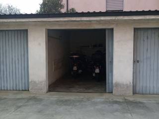 Garage in vendita a lodi via ada negri, 31