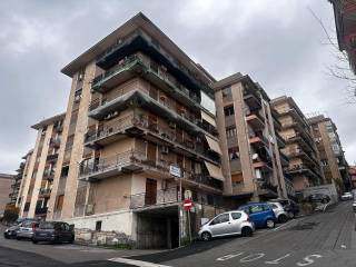 Garage in vendita a san giovanni la punta via carmelitani