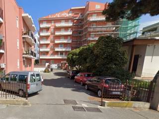 Garage in vendita a milazzo via san giovanni, 145