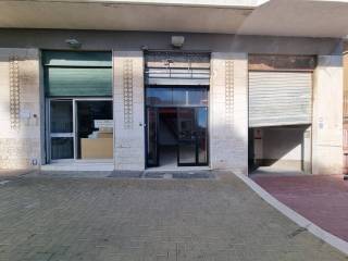 Magazzino all'asta ad avellino via s. leonardo, 83100 avellino av, italia