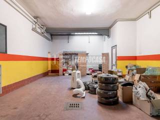 Garage in vendita a reggio nell'emilia 