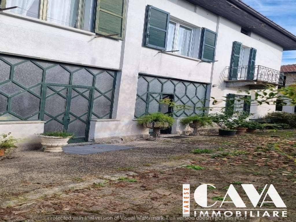 casa indipendente in vendita a Varese in zona Schiranna
