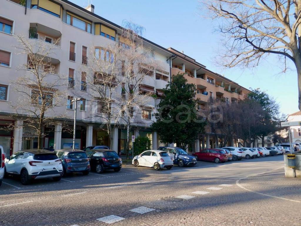 immagine annuncio 13 di 14