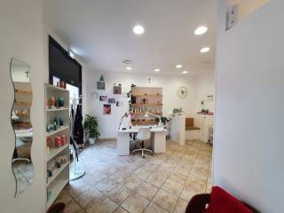 Centro estetico/solarium/benessere in in vendita da privato a catanzaro viale cassiodoro