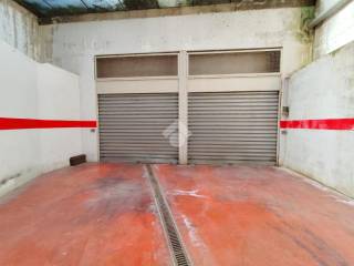 Garage in affitto a sant'agnello via iommella grande, 32