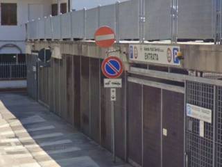 Garage in affitto a san benedetto del tronto viale alcide de gasperi, 145