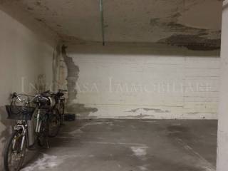 Garage in vendita a rovereto 