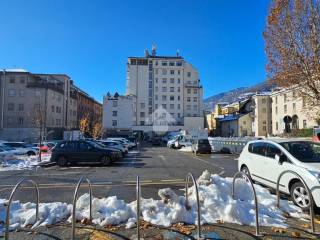 Garage in vendita ad aosta via carlo promis, 1