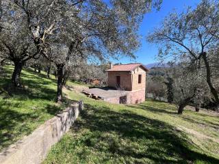 Rustico in vendita a terni strada del casaletto