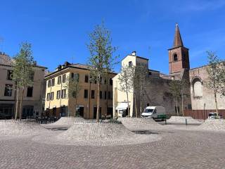 Negozio in affitto a ferrara via cortevecchia